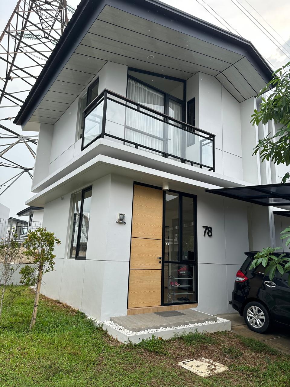 Rumah Disewakan di Cluster Uptown Lippo Cikarang
